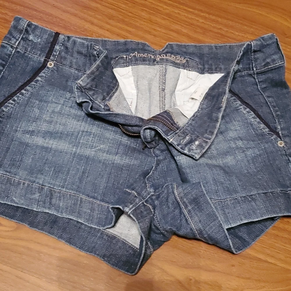 American eagle - Picture 2 of 3
